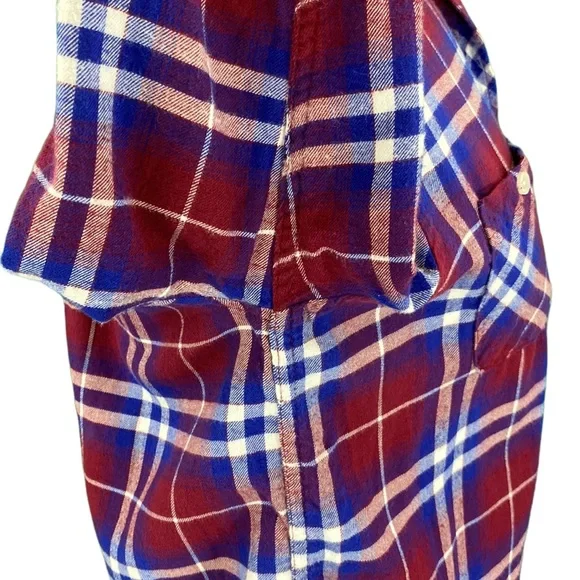 Levi’s Classic Red & Blue Plaid Flannel Button Down Shirt - Picture 6 of 14